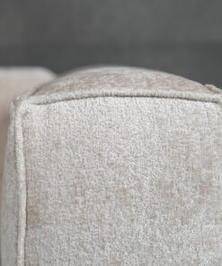 Handel in geluk - Meubilair voor horeca- en projectinrichting