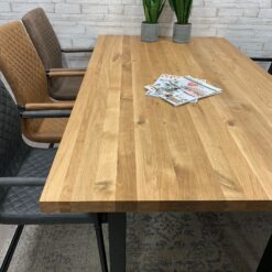 eettafel-husky-eikenhoud-140x80-u-recht-2.jpg
