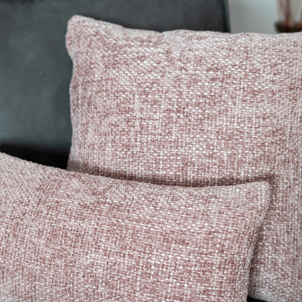 Sierkussen Feline chenille stof roze 25 x 45 cm