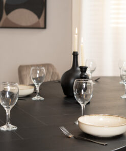 bronx71-eettafel-visgraat-zwart-ovaal-ilva-pvc-2407